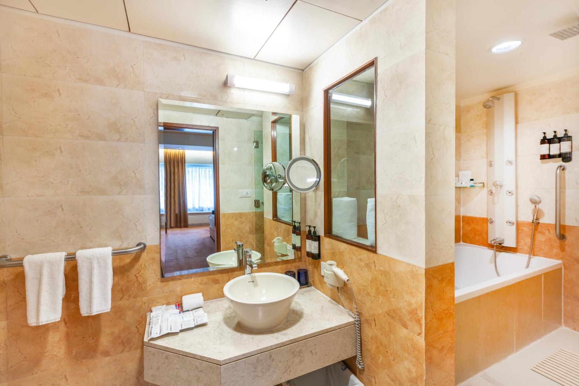 Fortune Park Lake City, Thane - Member Itc Hotels' Group Zewnętrze zdjęcie